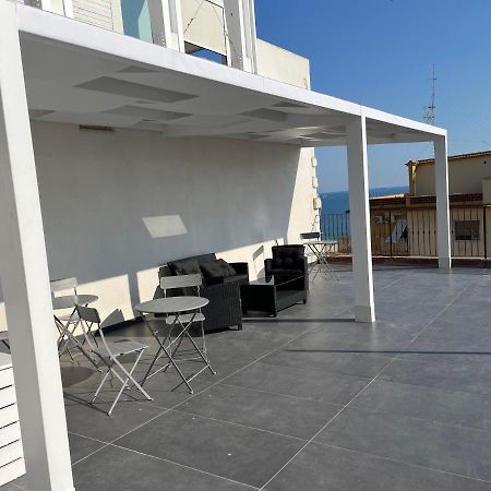 B&B Dea Gela Bagian luar foto